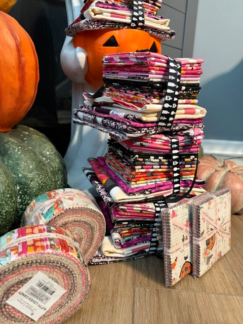 Summerween / Halloween Fabric Bundles – Precut Fat Quarters, Yardage, Panel, Jelly Roll and Patchwork Ghost Canvas Tote